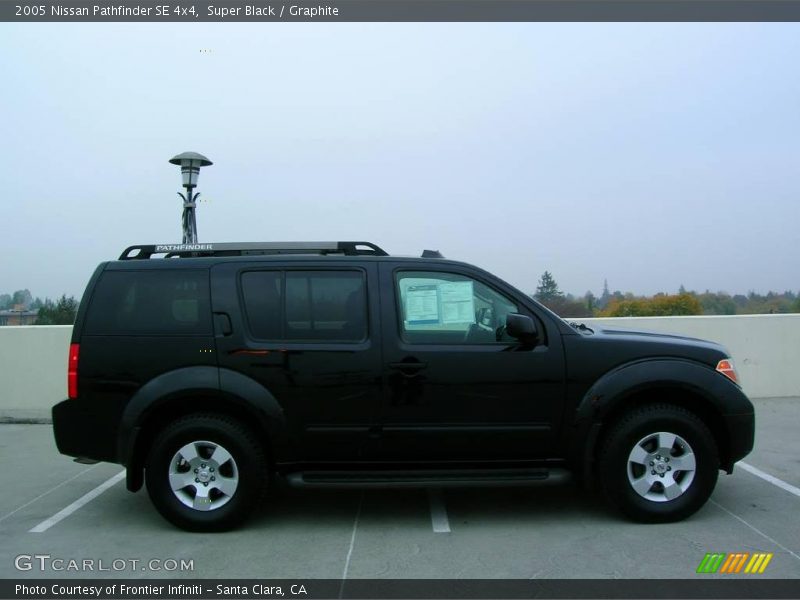 Super Black / Graphite 2005 Nissan Pathfinder SE 4x4