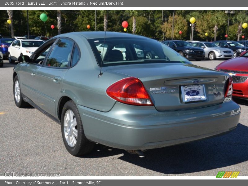 Light Tundra Metallic / Medium/Dark Flint 2005 Ford Taurus SEL
