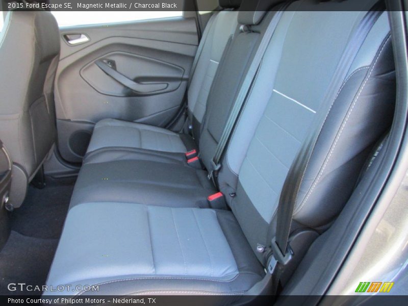 Magnetic Metallic / Charcoal Black 2015 Ford Escape SE