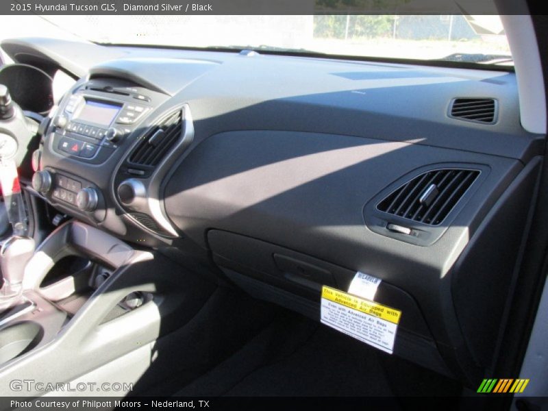 Diamond Silver / Black 2015 Hyundai Tucson GLS