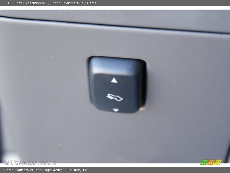 Ingot Silver Metallic / Camel 2012 Ford Expedition XLT