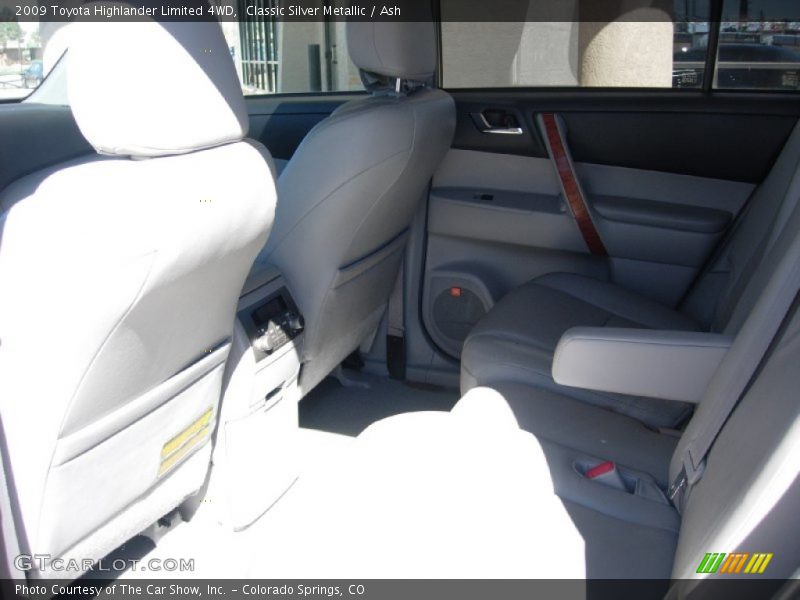 Classic Silver Metallic / Ash 2009 Toyota Highlander Limited 4WD
