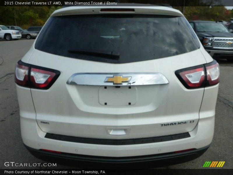 White Diamond Tricoat / Ebony 2015 Chevrolet Traverse LT AWD