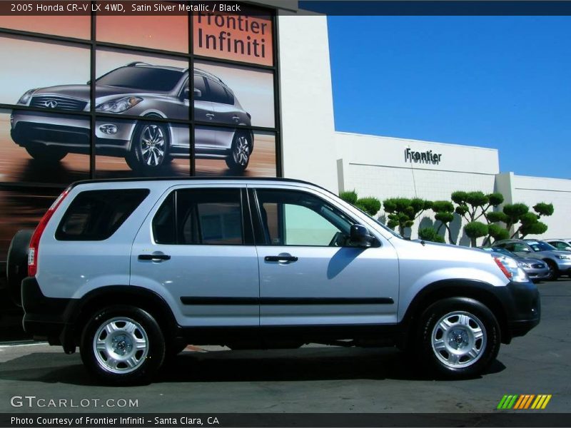 Satin Silver Metallic / Black 2005 Honda CR-V LX 4WD