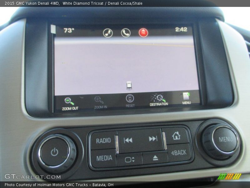 White Diamond Tricoat / Denali Cocoa/Shale 2015 GMC Yukon Denali 4WD