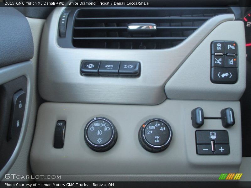 White Diamond Tricoat / Denali Cocoa/Shale 2015 GMC Yukon XL Denali 4WD