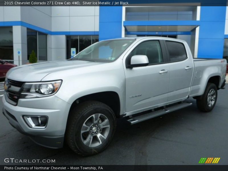 Front 3/4 View of 2015 Colorado Z71 Crew Cab 4WD
