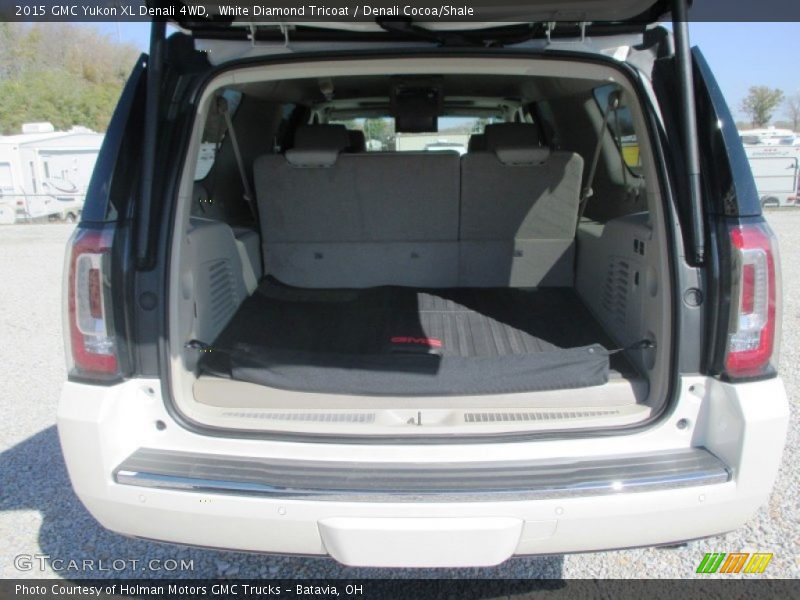 White Diamond Tricoat / Denali Cocoa/Shale 2015 GMC Yukon XL Denali 4WD
