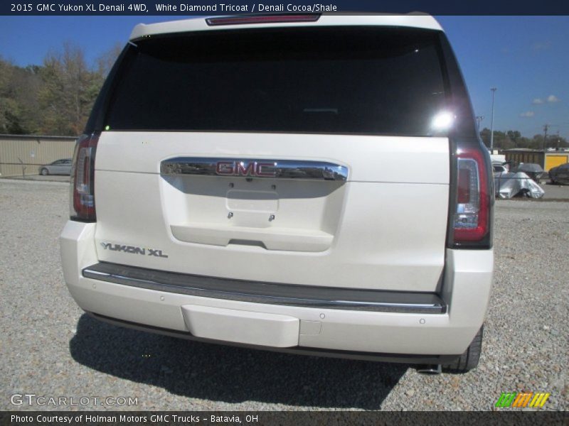 White Diamond Tricoat / Denali Cocoa/Shale 2015 GMC Yukon XL Denali 4WD