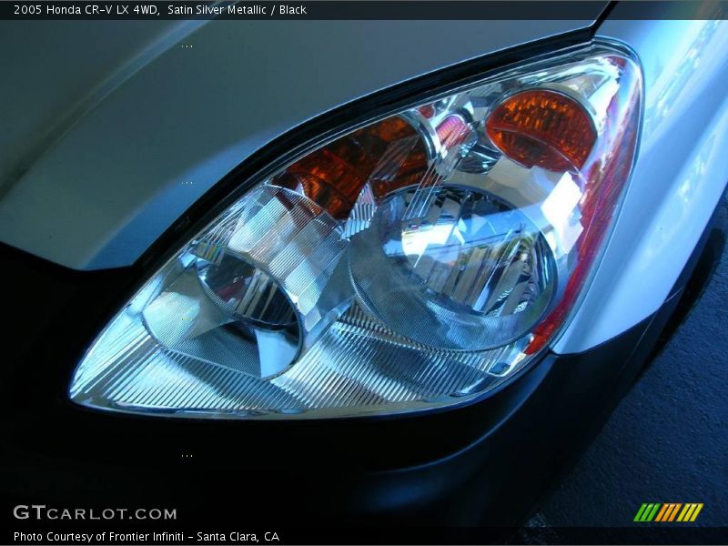 Satin Silver Metallic / Black 2005 Honda CR-V LX 4WD