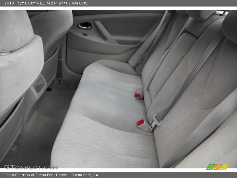 Super White / Ash Gray 2010 Toyota Camry LE