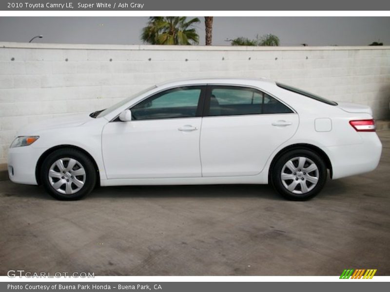 Super White / Ash Gray 2010 Toyota Camry LE