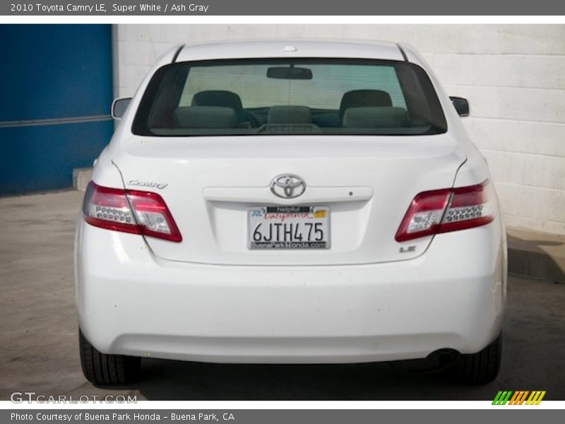 Super White / Ash Gray 2010 Toyota Camry LE