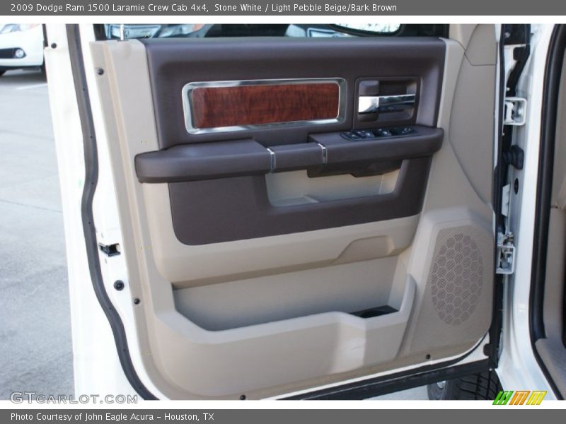 Stone White / Light Pebble Beige/Bark Brown 2009 Dodge Ram 1500 Laramie Crew Cab 4x4