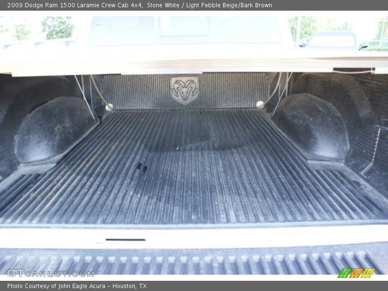 Stone White / Light Pebble Beige/Bark Brown 2009 Dodge Ram 1500 Laramie Crew Cab 4x4