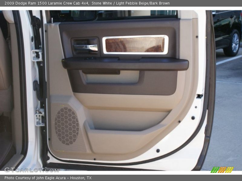 Stone White / Light Pebble Beige/Bark Brown 2009 Dodge Ram 1500 Laramie Crew Cab 4x4