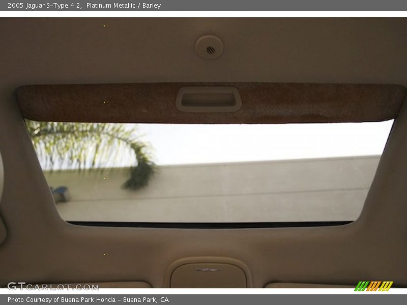 Platinum Metallic / Barley 2005 Jaguar S-Type 4.2