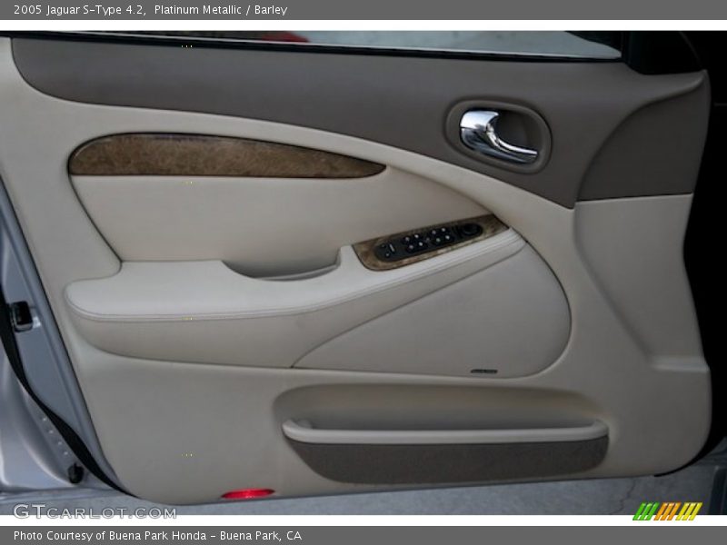 Platinum Metallic / Barley 2005 Jaguar S-Type 4.2