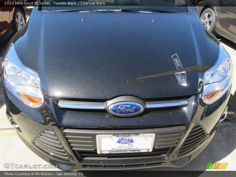 Tuxedo Black / Charcoal Black 2014 Ford Focus SE Sedan
