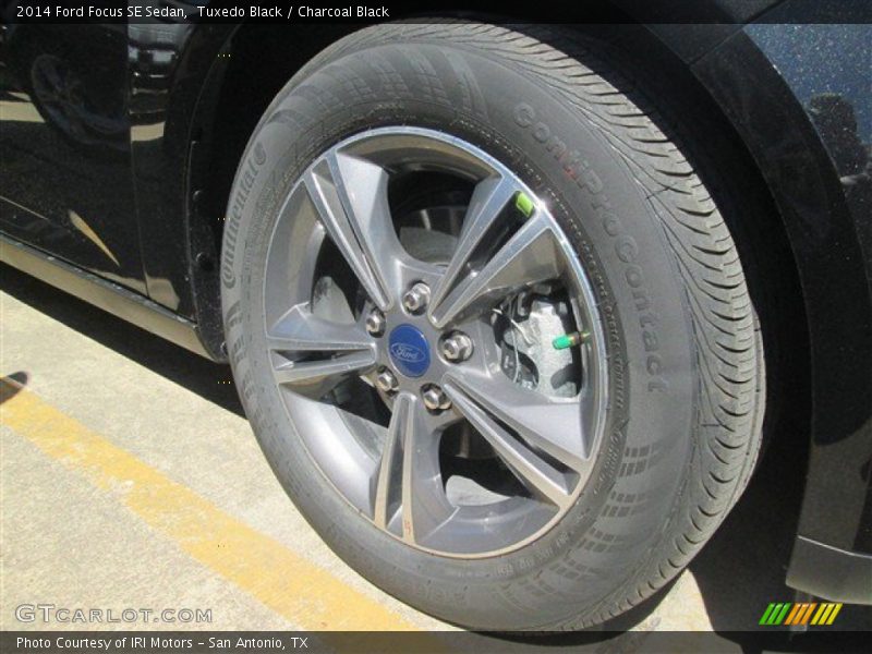 Tuxedo Black / Charcoal Black 2014 Ford Focus SE Sedan