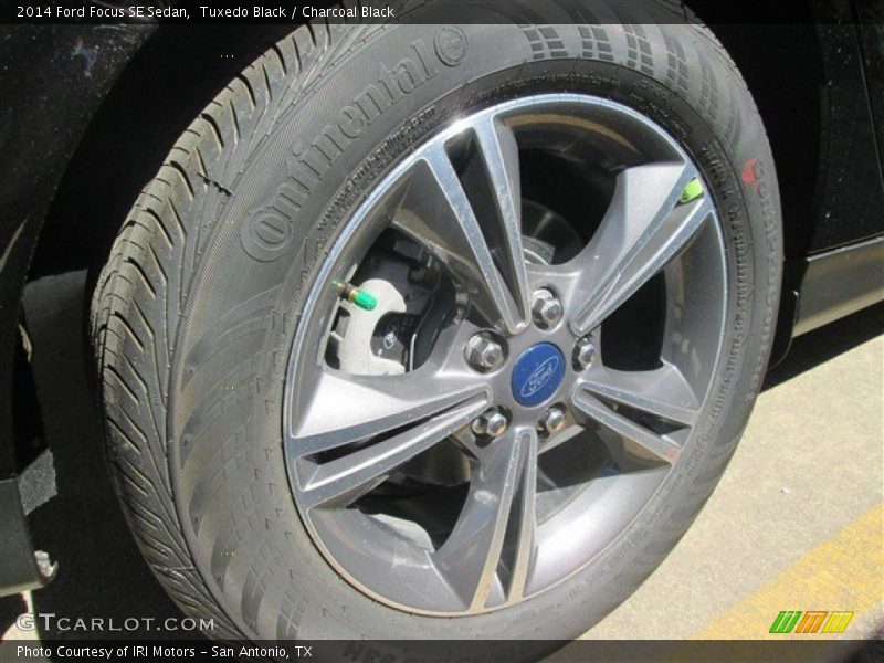 Tuxedo Black / Charcoal Black 2014 Ford Focus SE Sedan