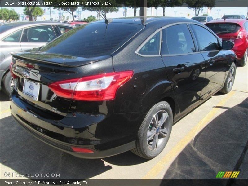 Tuxedo Black / Charcoal Black 2014 Ford Focus SE Sedan