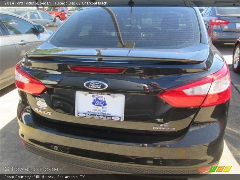 Tuxedo Black / Charcoal Black 2014 Ford Focus SE Sedan