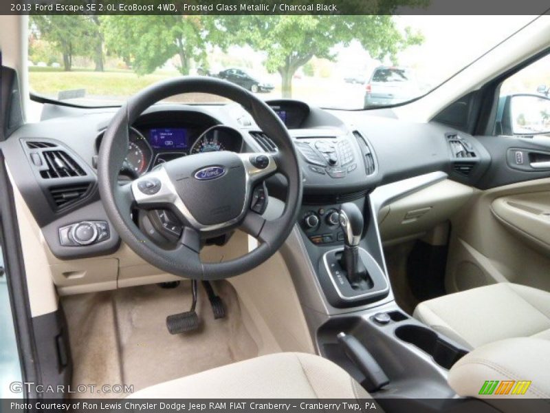Frosted Glass Metallic / Charcoal Black 2013 Ford Escape SE 2.0L EcoBoost 4WD
