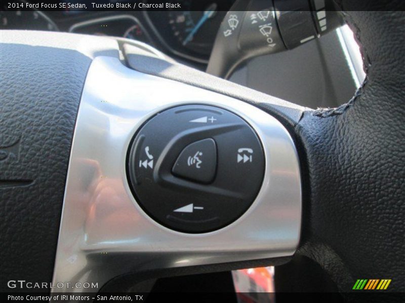 Tuxedo Black / Charcoal Black 2014 Ford Focus SE Sedan