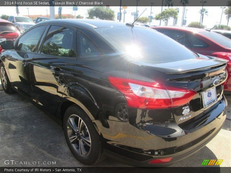 Tuxedo Black / Charcoal Black 2014 Ford Focus SE Sedan