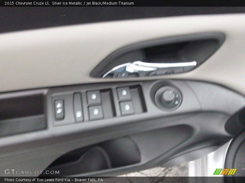 Silver Ice Metallic / Jet Black/Medium Titanium 2015 Chevrolet Cruze LS