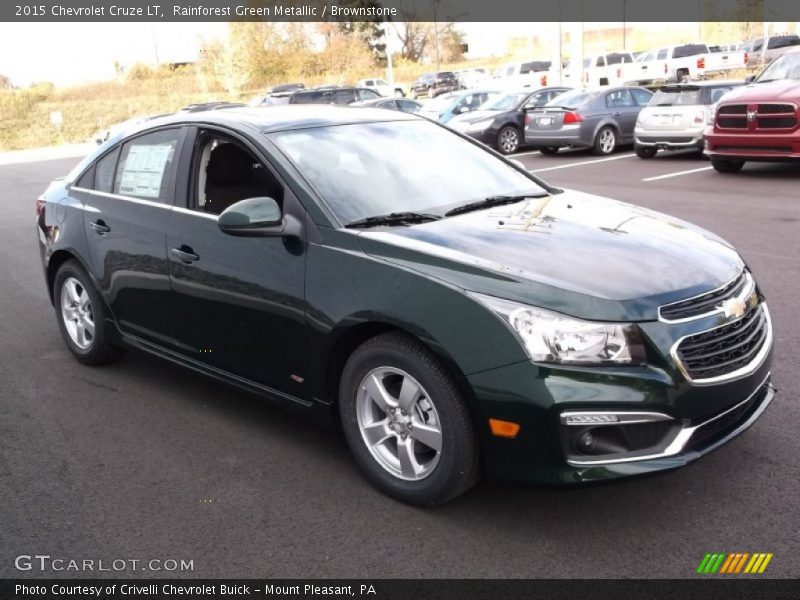 Front 3/4 View of 2015 Cruze LT