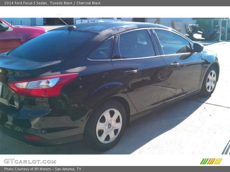 Tuxedo Black / Charcoal Black 2014 Ford Focus S Sedan