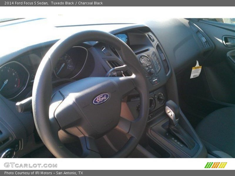 Tuxedo Black / Charcoal Black 2014 Ford Focus S Sedan