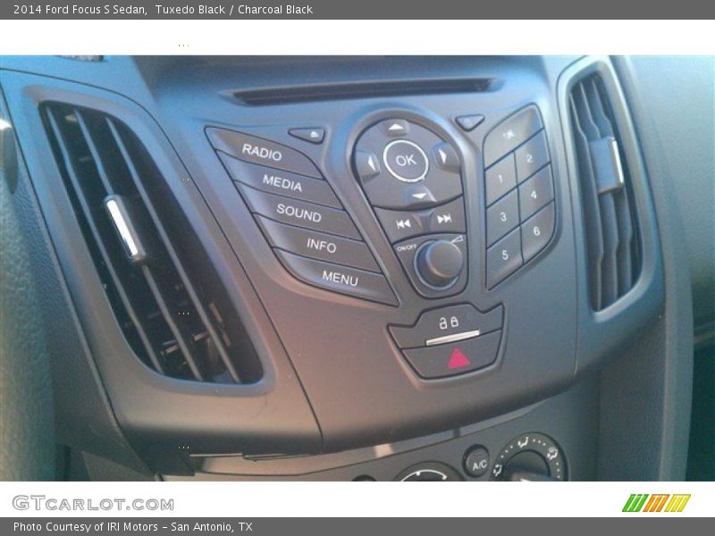 Tuxedo Black / Charcoal Black 2014 Ford Focus S Sedan