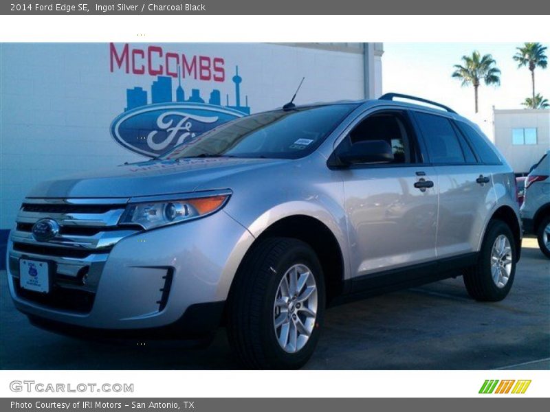 Ingot Silver / Charcoal Black 2014 Ford Edge SE