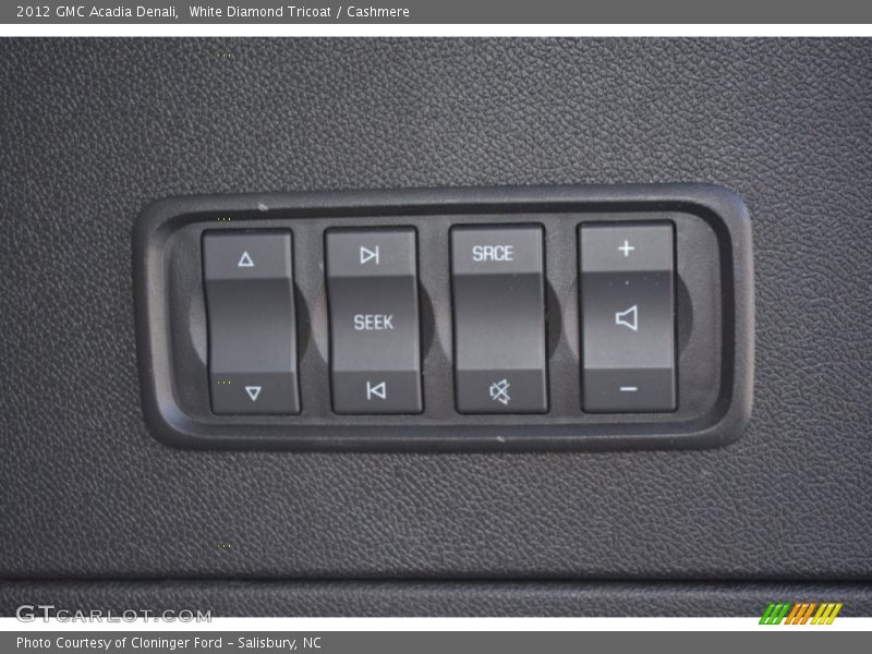 White Diamond Tricoat / Cashmere 2012 GMC Acadia Denali