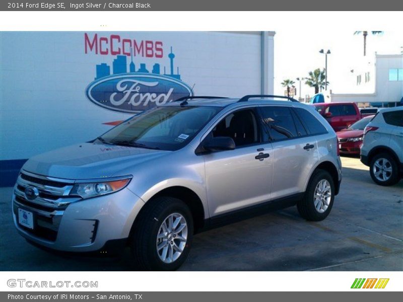 Ingot Silver / Charcoal Black 2014 Ford Edge SE