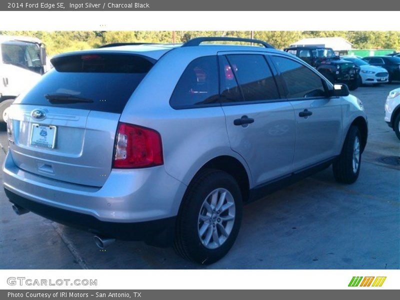 Ingot Silver / Charcoal Black 2014 Ford Edge SE