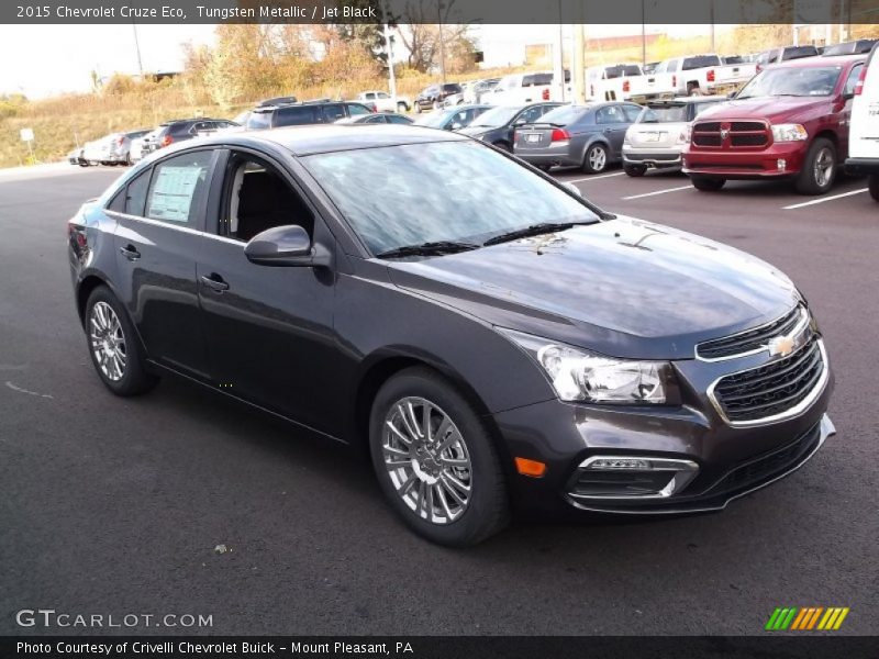 Front 3/4 View of 2015 Cruze Eco