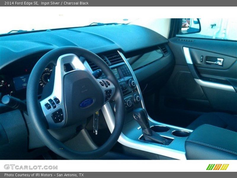 Ingot Silver / Charcoal Black 2014 Ford Edge SE