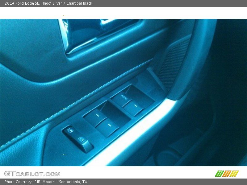 Ingot Silver / Charcoal Black 2014 Ford Edge SE