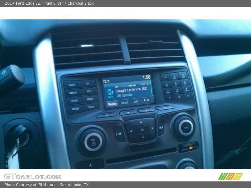 Ingot Silver / Charcoal Black 2014 Ford Edge SE
