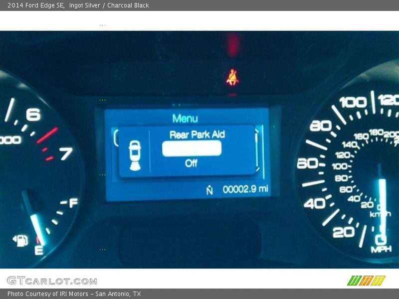 Ingot Silver / Charcoal Black 2014 Ford Edge SE