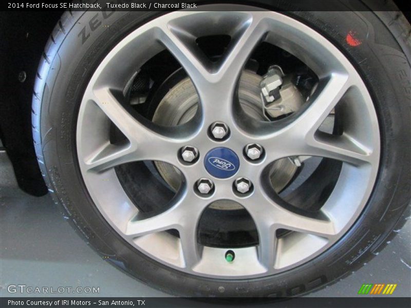 Tuxedo Black / Charcoal Black 2014 Ford Focus SE Hatchback