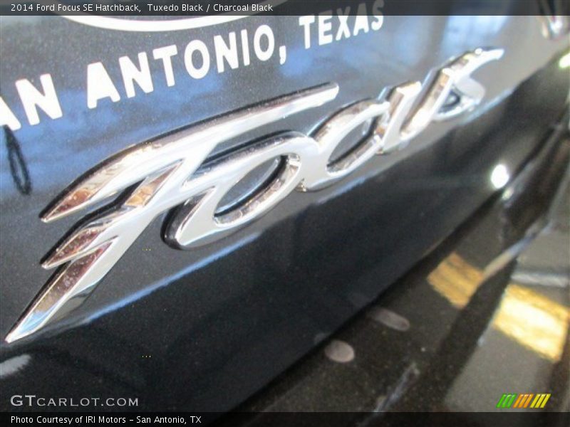 Tuxedo Black / Charcoal Black 2014 Ford Focus SE Hatchback