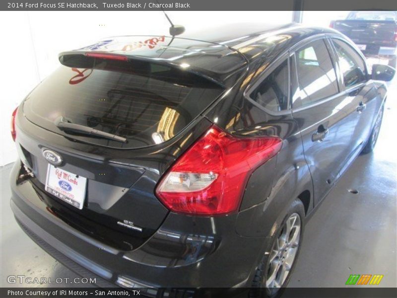 Tuxedo Black / Charcoal Black 2014 Ford Focus SE Hatchback