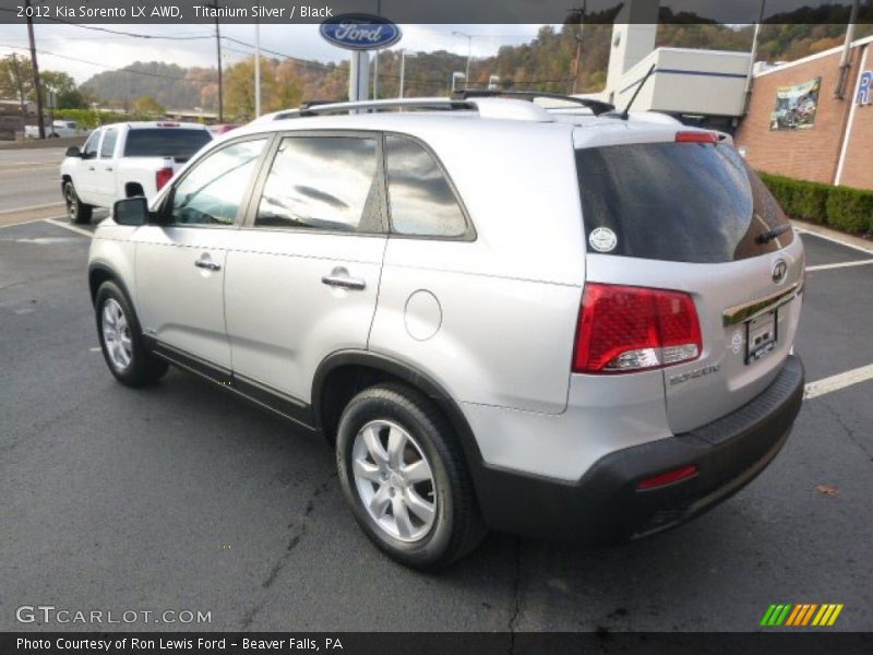 Titanium Silver / Black 2012 Kia Sorento LX AWD
