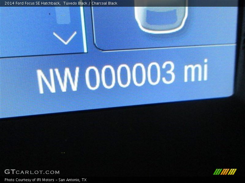 Tuxedo Black / Charcoal Black 2014 Ford Focus SE Hatchback