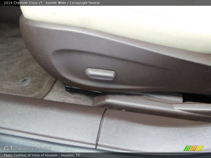 Summit White / Cocoa/Light Neutral 2014 Chevrolet Cruze LT